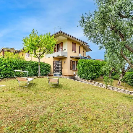 3 Bedroom Amazing In Holiday home
